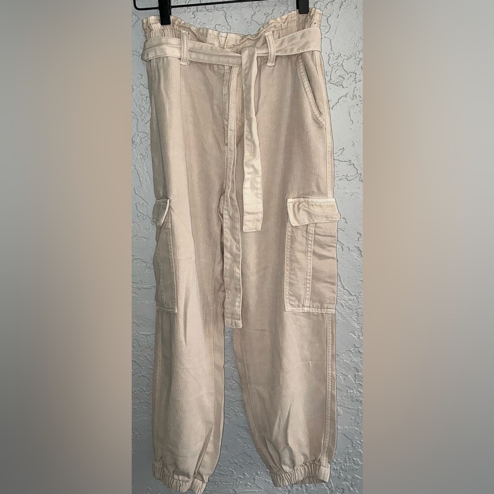 American Eagle Outfitters Woman's Cargo Pants with Belt in Light Beige